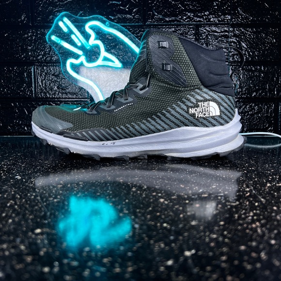 The North Face VECTIV Fastpack Mid Futurelight Waterproof Mens Hiking Boots - 12 main image 3
